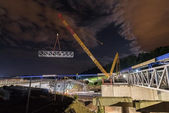 Abbau Hilfsbrücke Affolternstrasse